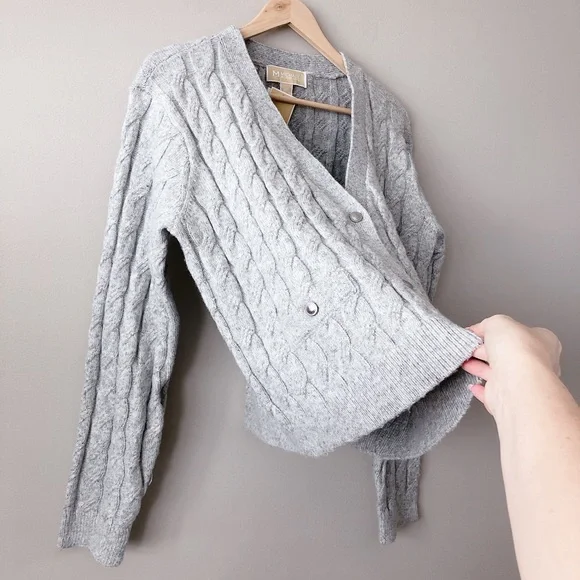 ❗SOLD ❗ Michael Kors Grey cardigan LG cable knit women's sweater - Picture 8 of 14